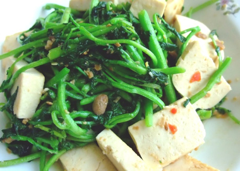 Watercress-n-TauKwa-Stir-Fried-in-TauCheows